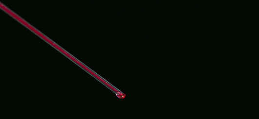 The core of the kilometer-long optical fiber consists of glycerine throughout. The core of the kilometer-long optical fiber consists of glycerine throughout.
